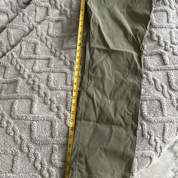 NWOT Women’s 14 Pants - Picture 3 of 5